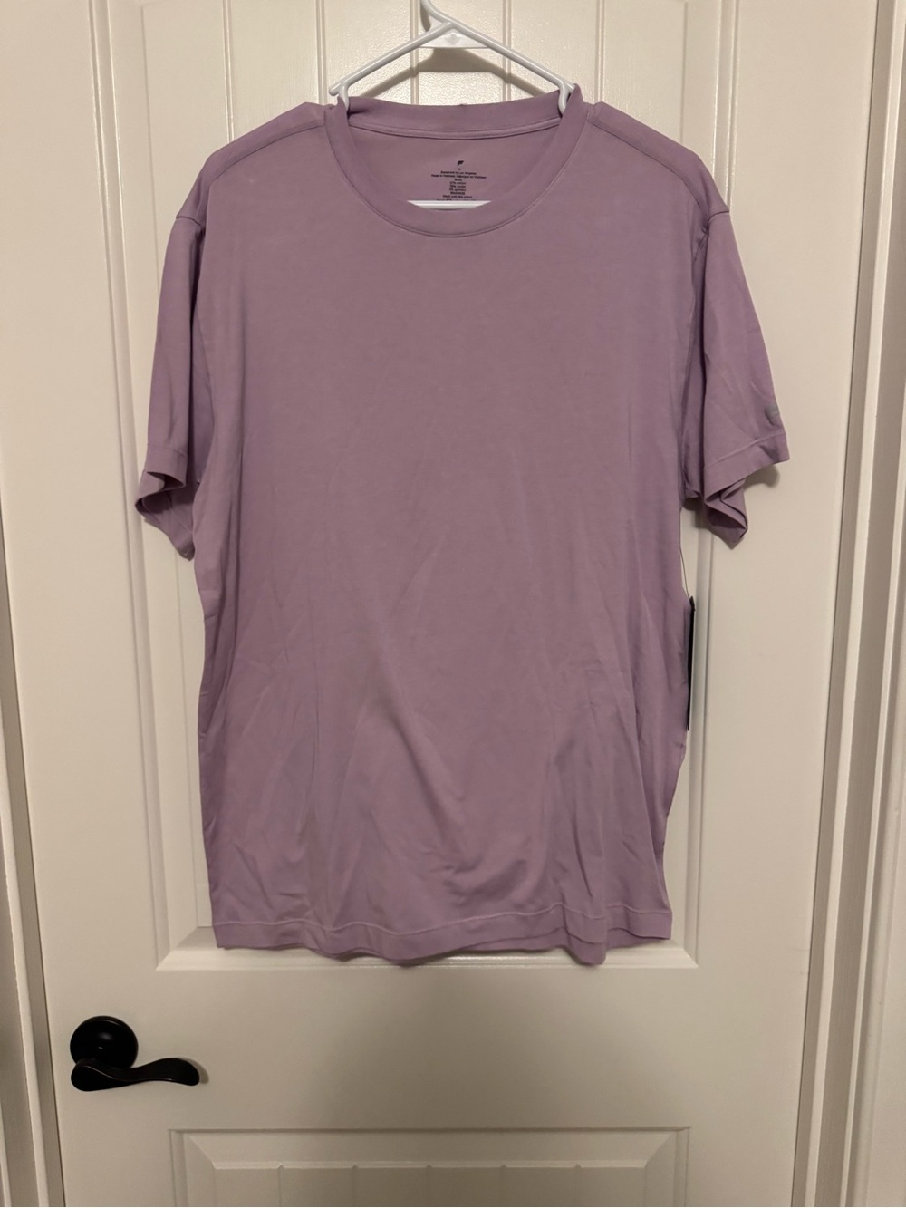Fabletics Men’s 24/7 Tee Light Lilac NWT Size M